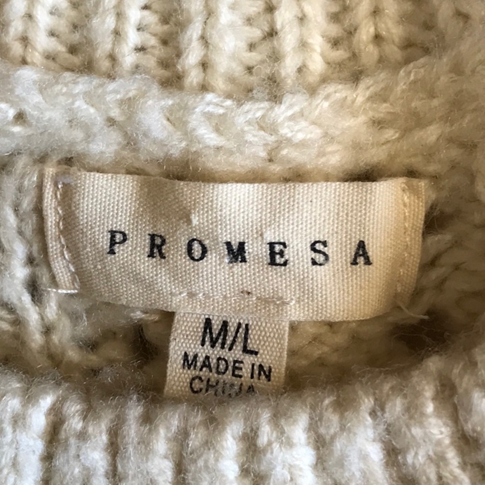 PROMESA Sweater - Picture 4 of 6